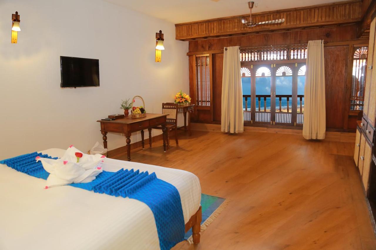 Ayursoma Ayurveda Royal Retreat Hotel Kovalam Kültér fotó