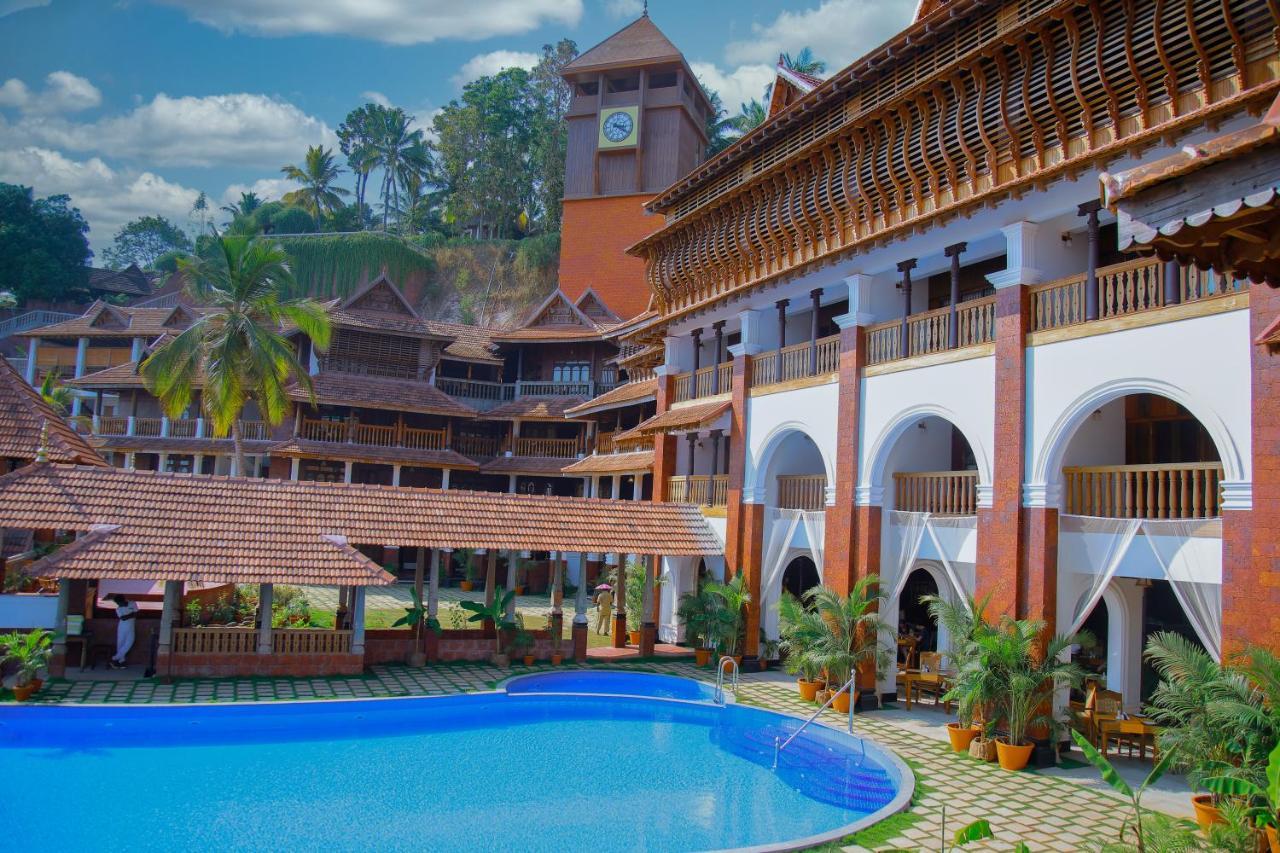 Ayursoma Ayurveda Royal Retreat Hotel Kovalam Kültér fotó