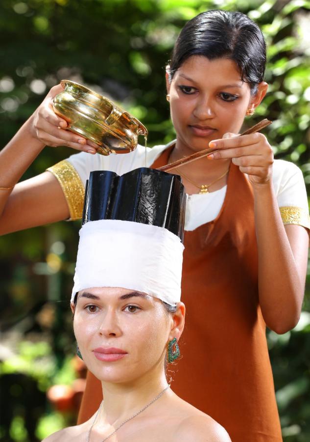Ayursoma Ayurveda Royal Retreat Hotel Kovalam Kültér fotó